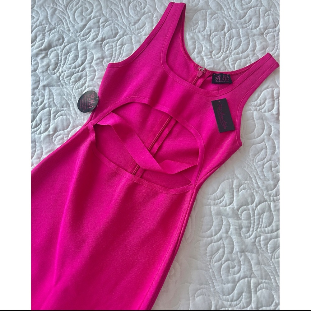 Hot Miami Styles pink cutout bandage dress